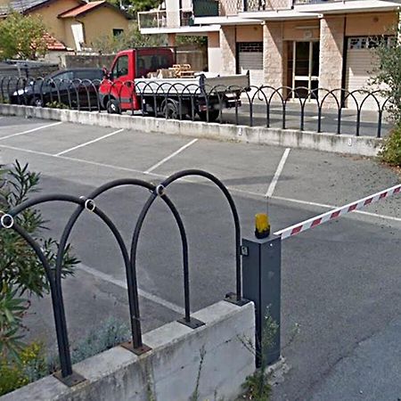 Posto Auto Gratuito Relax A 30 Metri Dal Mare Apartment Riva Ligure Luaran gambar